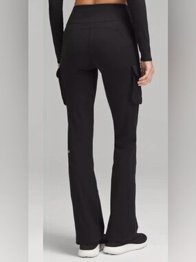 Lululemon Everlux High-Rise Cargo Flared Pant 32.5" Black Size 12